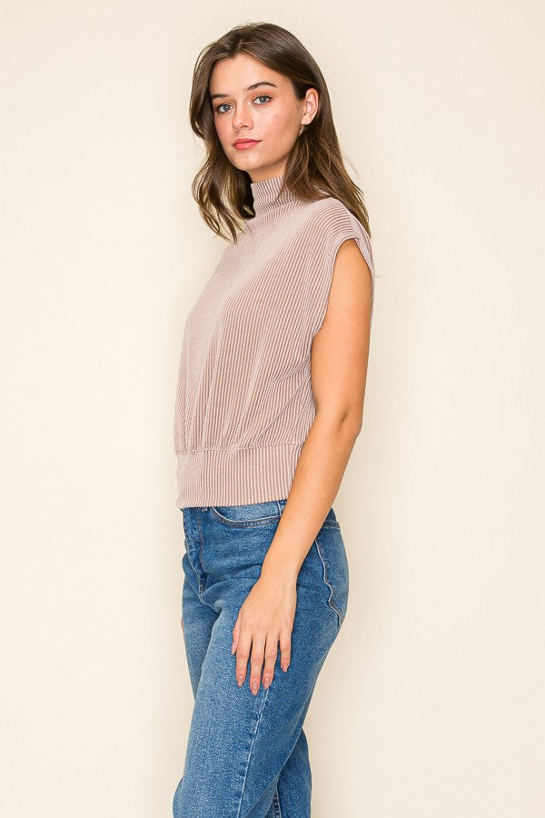 Edge Rib Crop