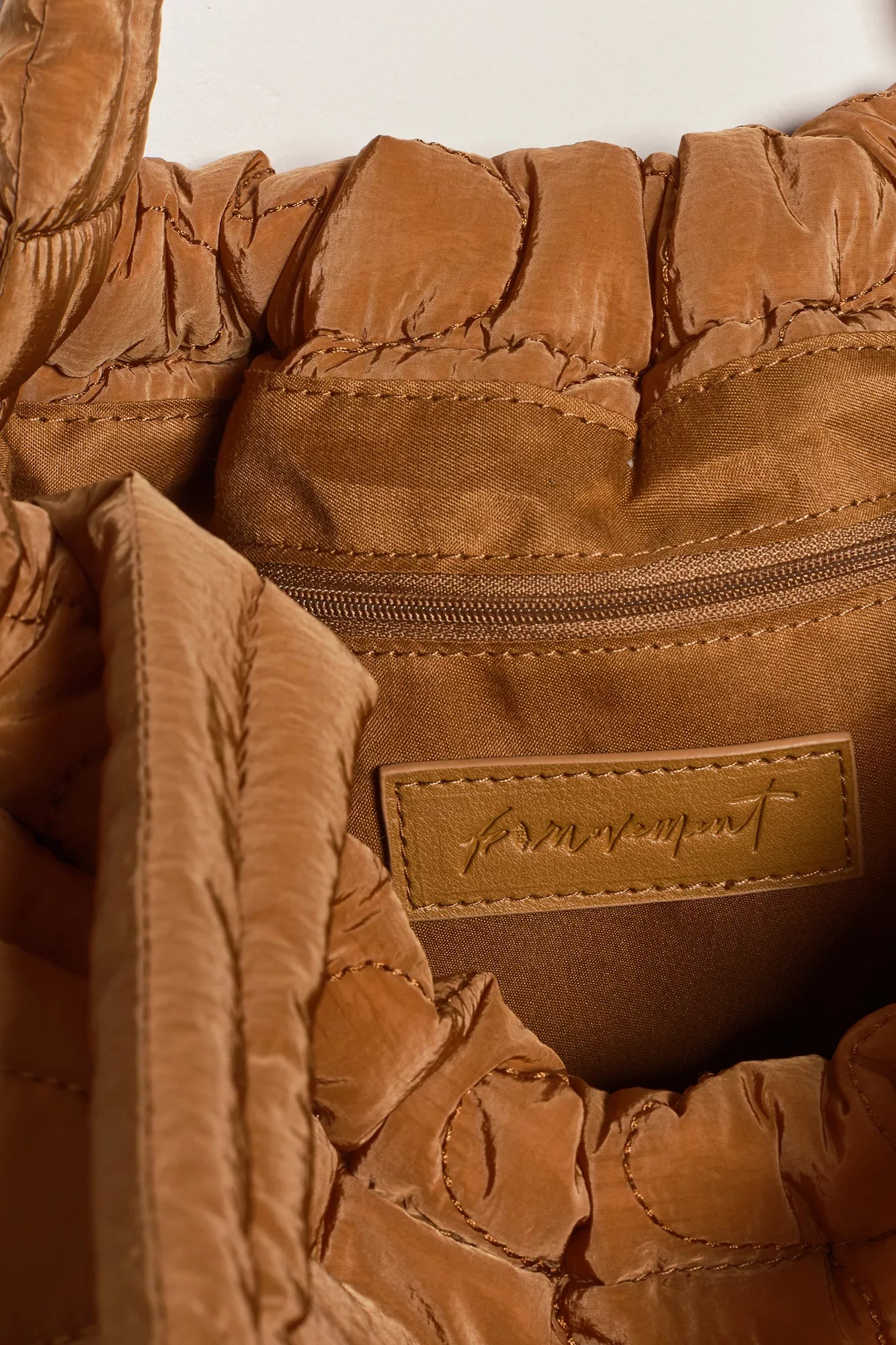 Cloud 9 Tote Sadle