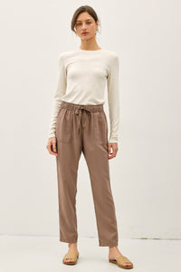 Essential Tencel Tappered Pants