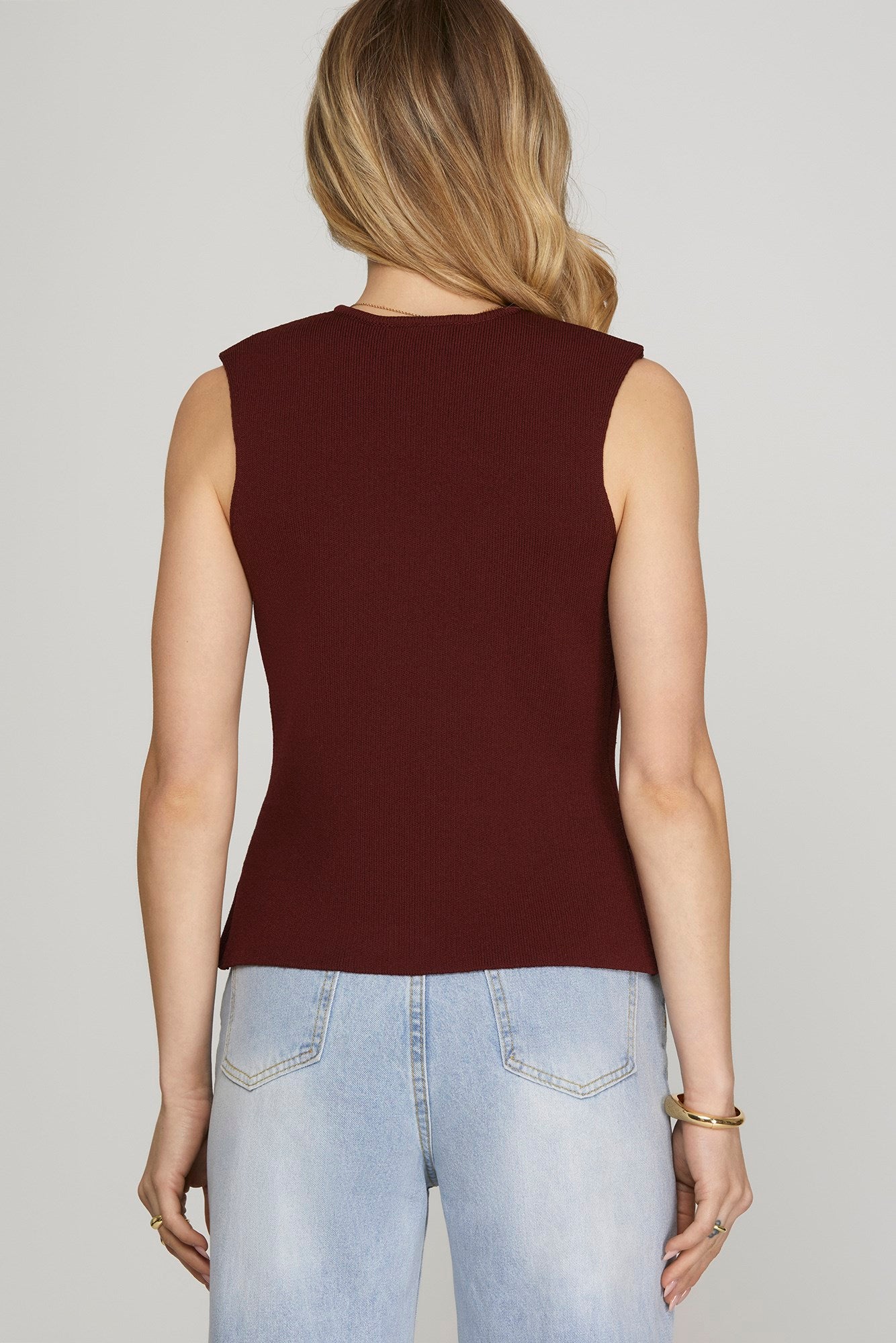 The Barclay Vest Wine