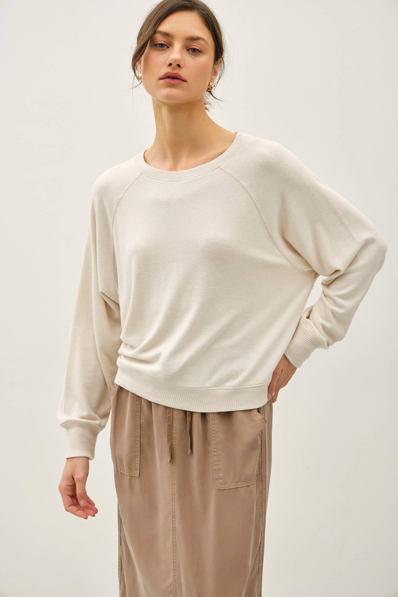 Essential Raglan Chestnut Oatmeal