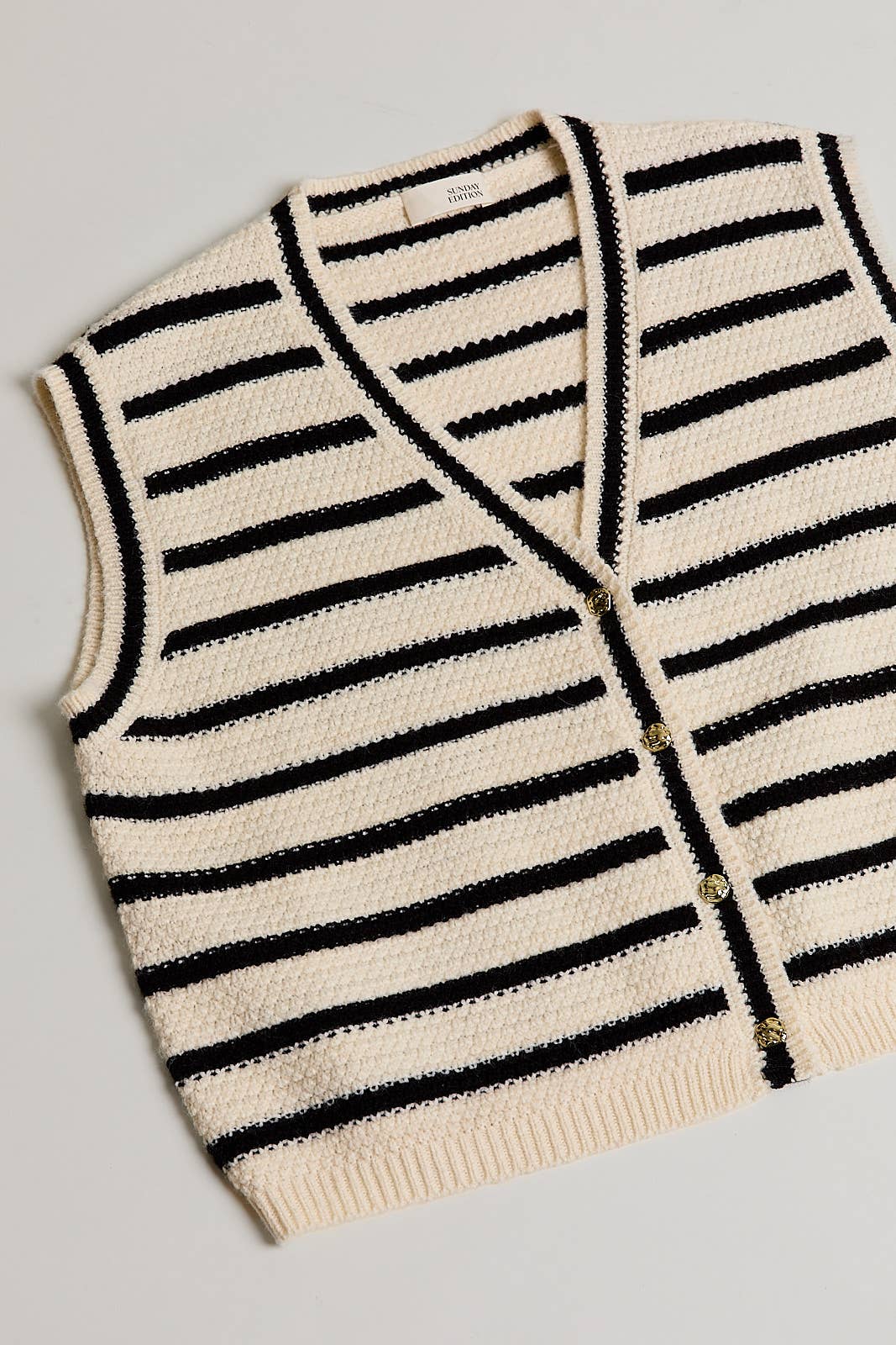 Chic Lines Vest