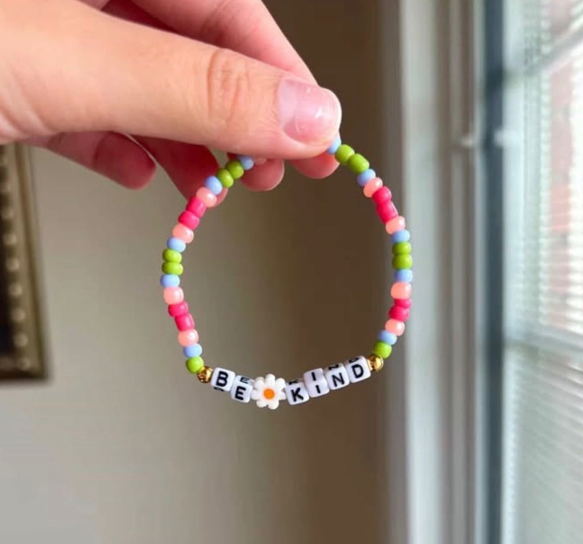 Be Kind Daisy Bracelet