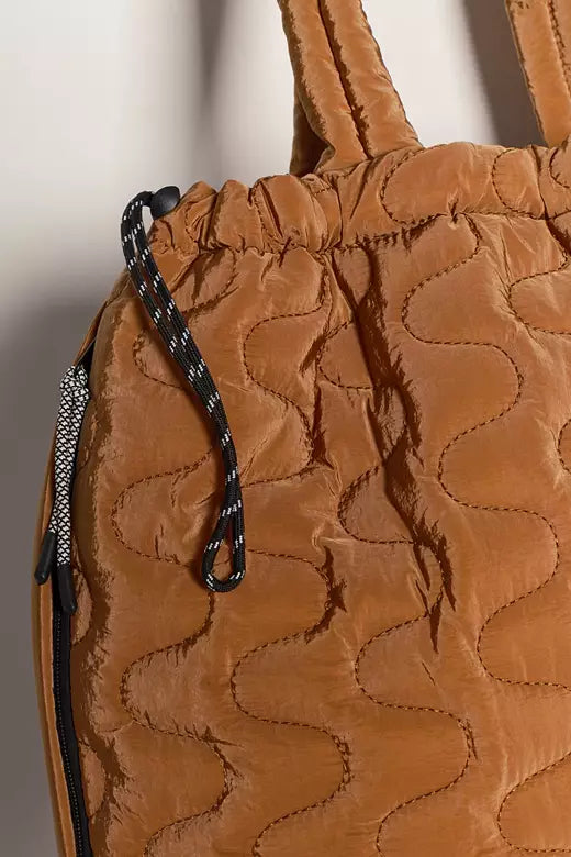 Cloud 9 Tote Sadle