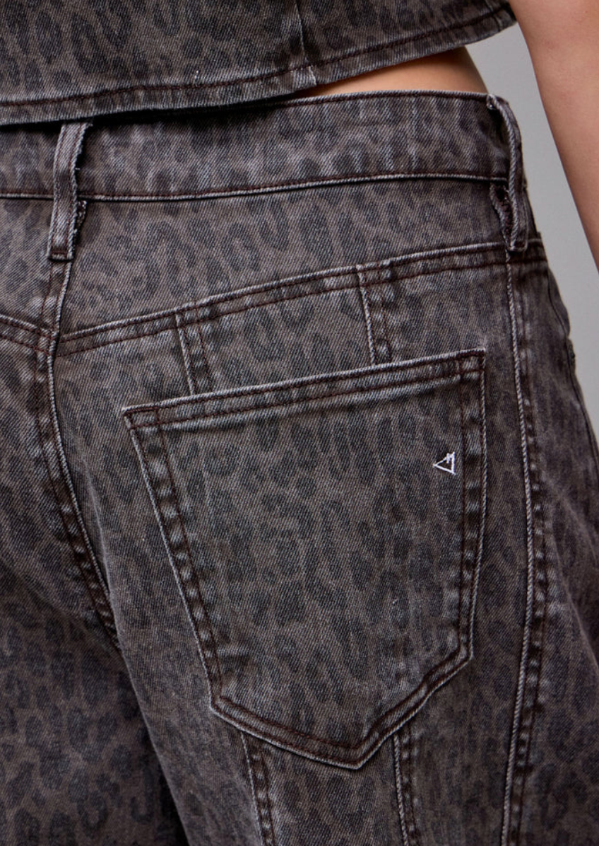Hidden Sammie Barrel in Brown Cheetah