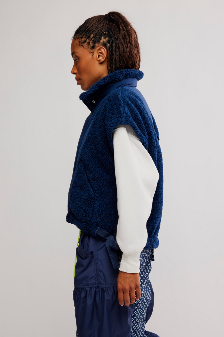 Scout It Out Fleece Vest Navy