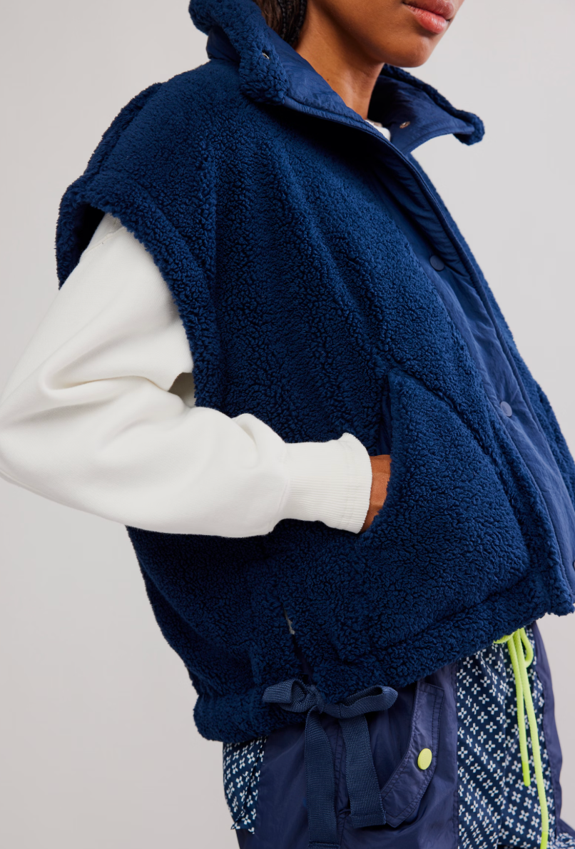 Scout It Out Fleece Vest Navy