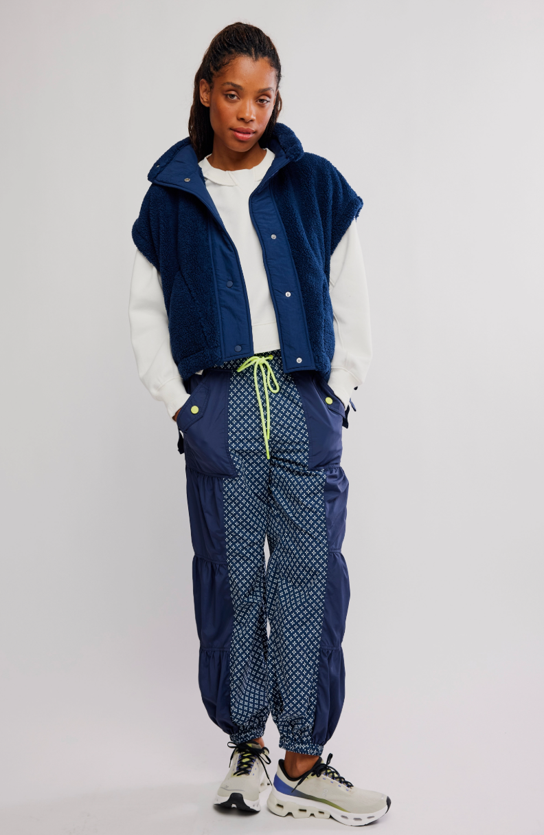 Scout It Out Fleece Vest Navy