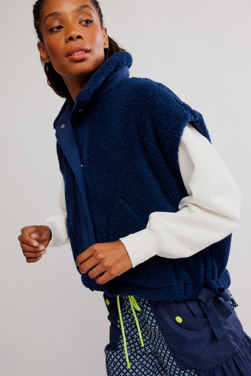 Scout It Out Fleece Vest Navy