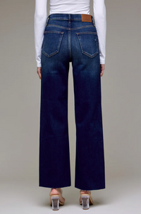 Logan Dark Wash Clean Stretch Dad Jean