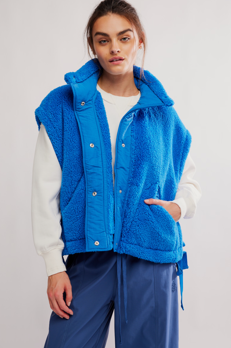 Scout It Out Vest Light Cobalt