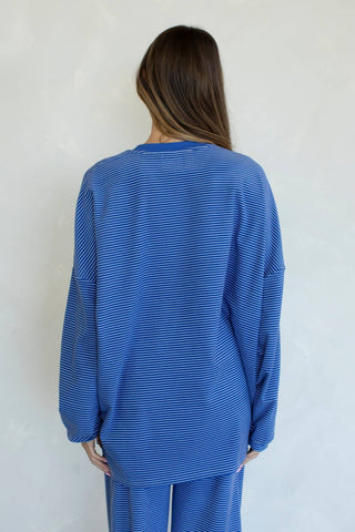 Levi Top in royal