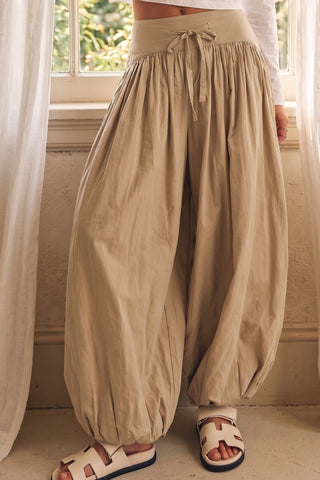 Breezy Balloon Pant Black - Sugar Co.