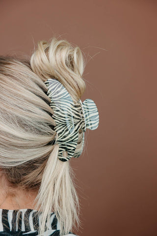 KAXI X Whitney Leavitt House of Her Zebra Claw : OVERSIZED