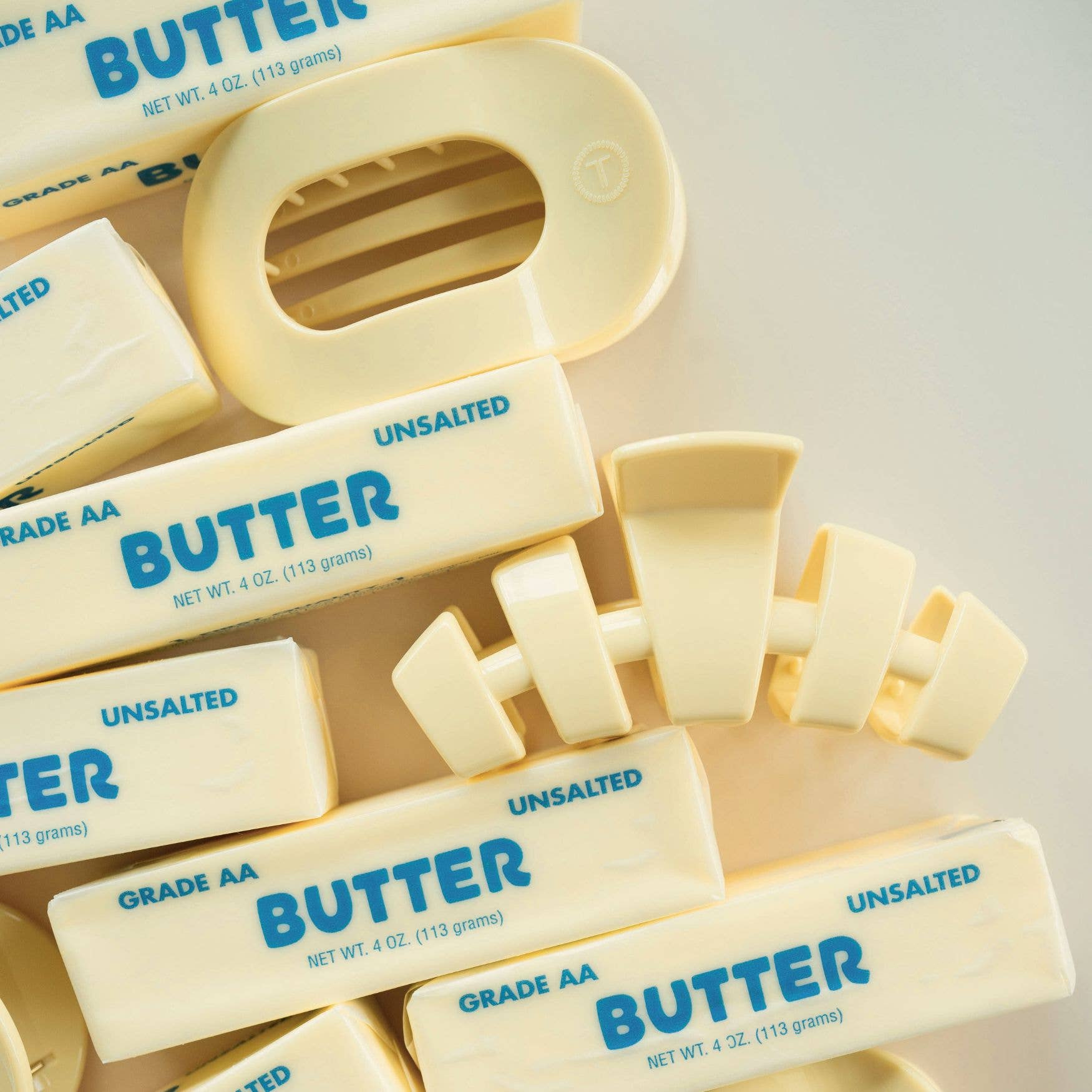 Classic Hair Clip | Medium | Butter Yellow - Sugar Co.