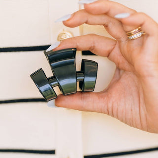 Classic | Jet Black | Petite | Claw Clip - Sugar Co.