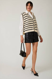 Chic Lines Vest