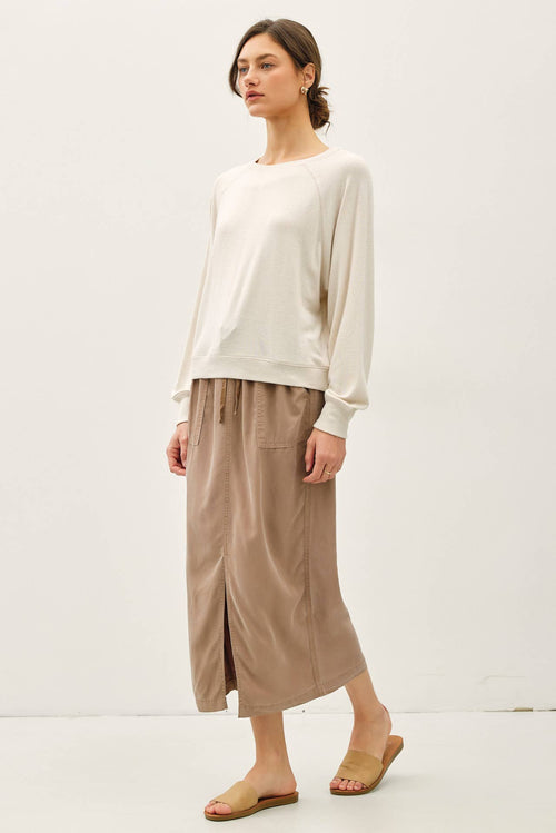 Essential Raglan Chestnut Oatmeal - Sugar Co.