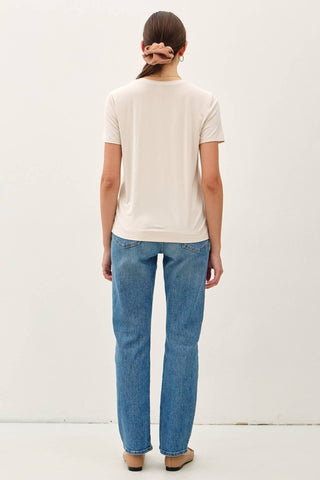 Essential Smooth Tee Natural - Sugar Co.