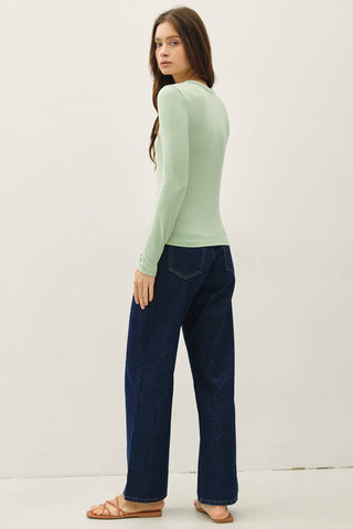 Essentials U Neck Black - Sugar Co.