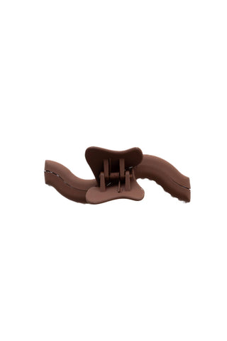 KAXI WAVY MIDI HOLD EVERYTHING CLAW: DARK BROWN - Sugar Co.
