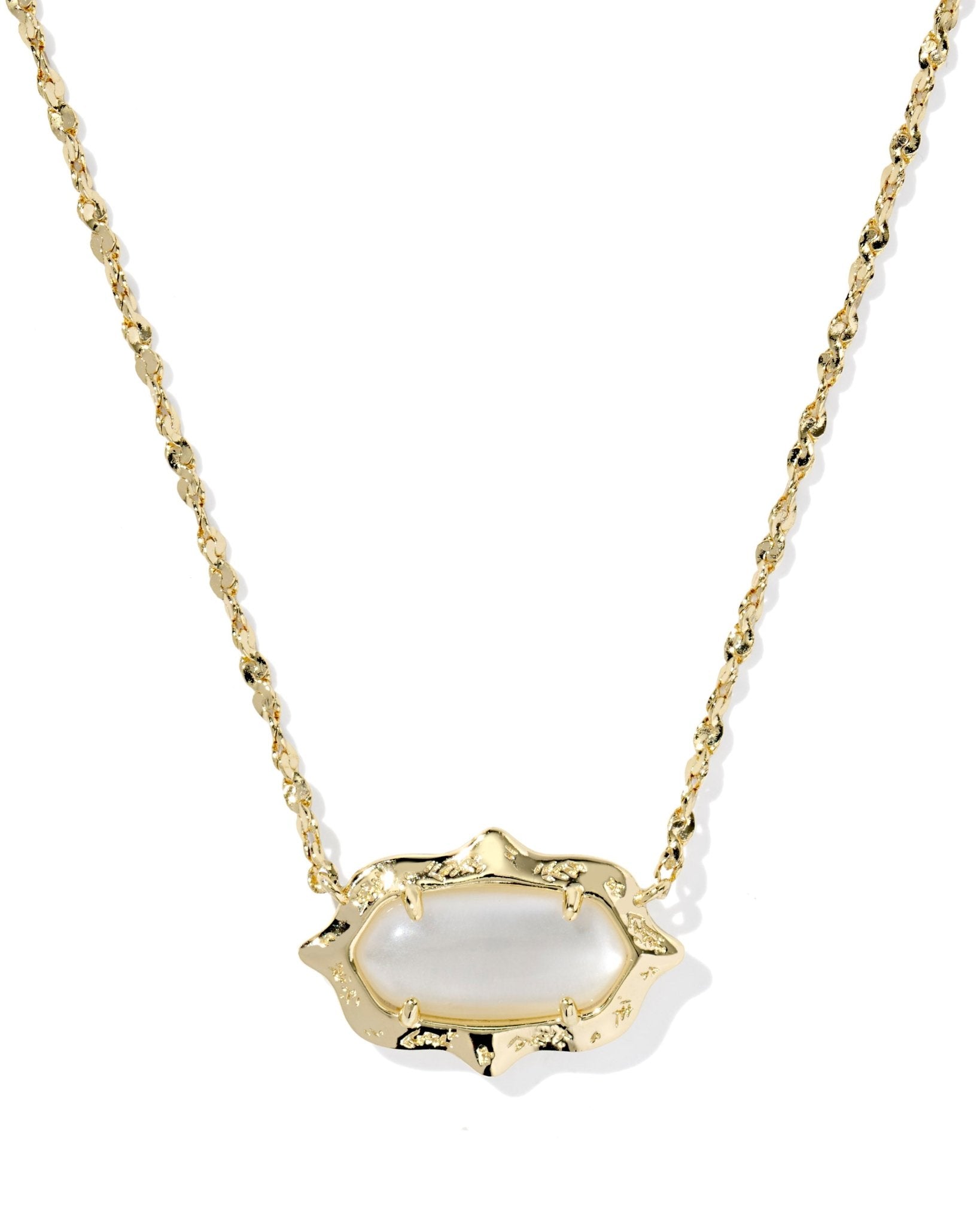 Kendra Scott Elisa Scallop Frame Short Pendant Necklace