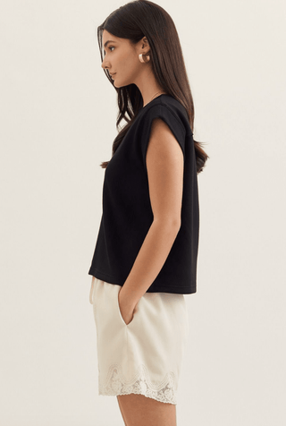 Must Have Tee Black - Sugar Co.