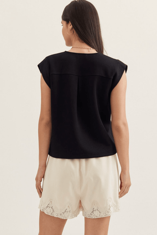 Must Have Tee Black - Sugar Co.