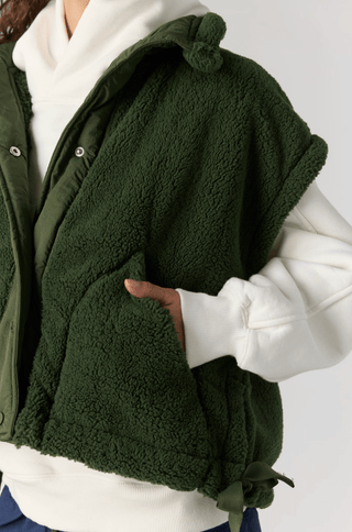Scout It Out Vest Ivy - Sugar Co.