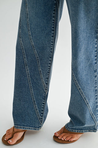 Sutton Seamed Straight Jeans - Sugar Co.